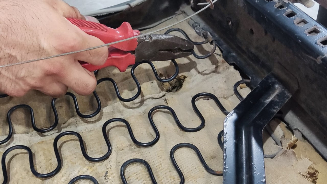 جدا کردن فنر از اسکلت